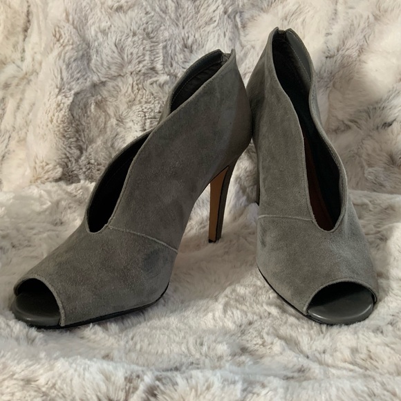 Halogen Shoes - HALOGEN Open Toe Suede Gray Heels Size 9M